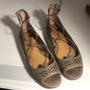 Lucky Brand Geenee 2 Ghillie Sandal